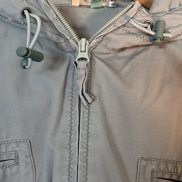 Beautiful Jacket - Picture 4 of 5